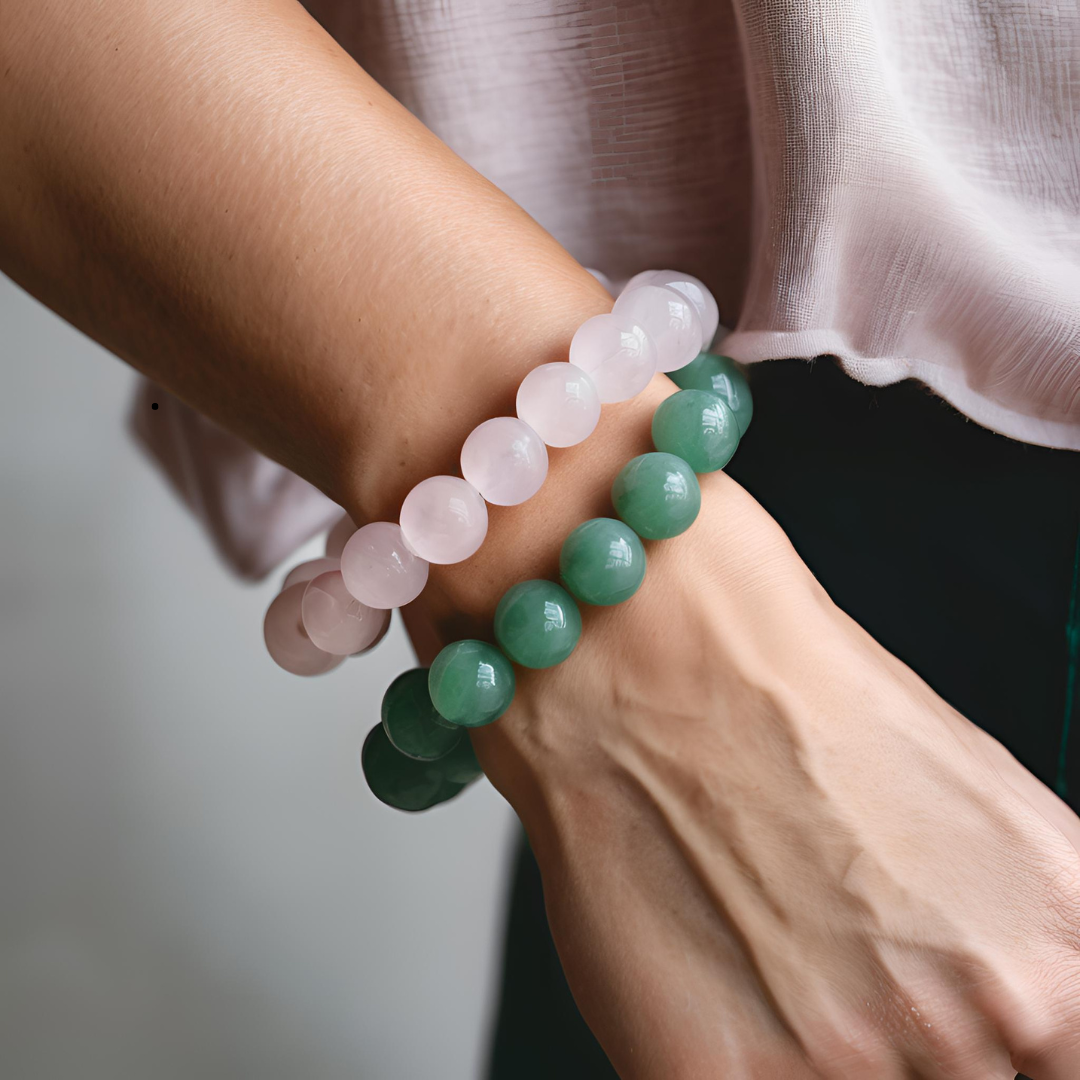 Set de pulseras de cuarzo rosa y cuarzo verde con propiedades emocionales y energéticas