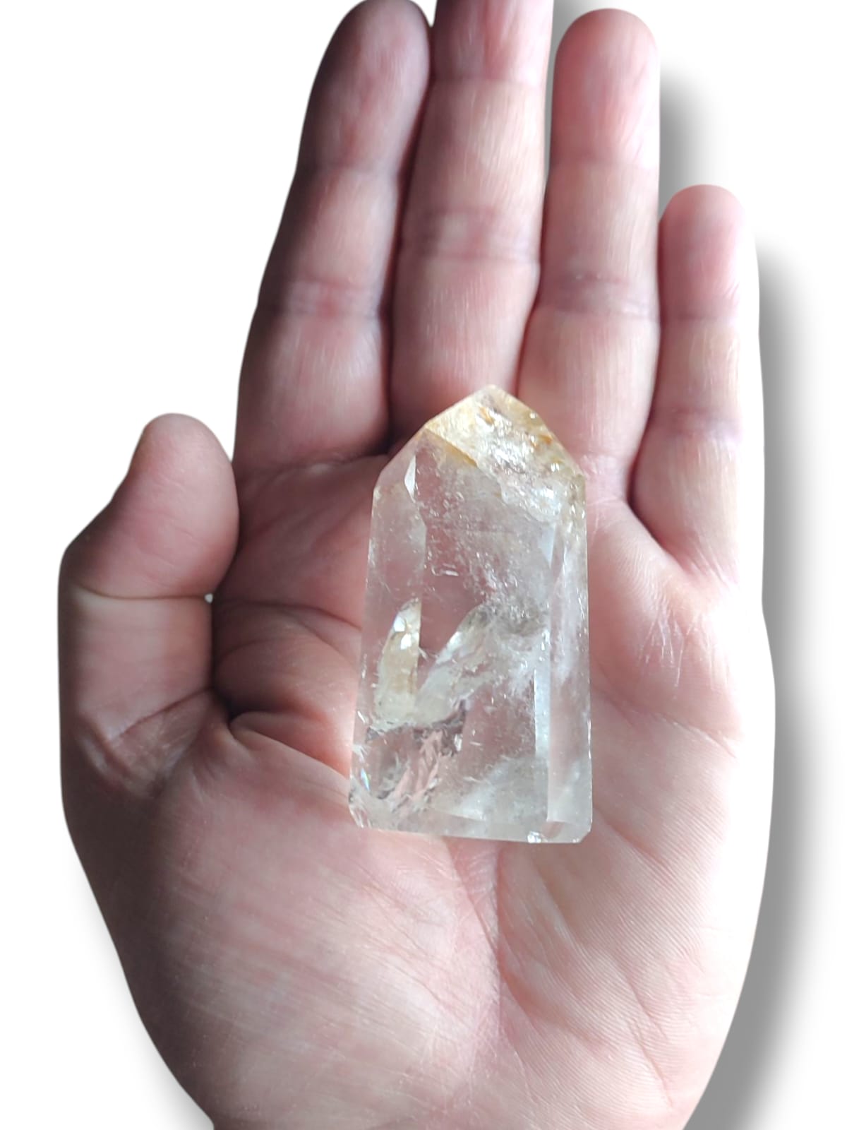 cuarzo arcoíris en punta para equilibrar chakras y armonizar espacios