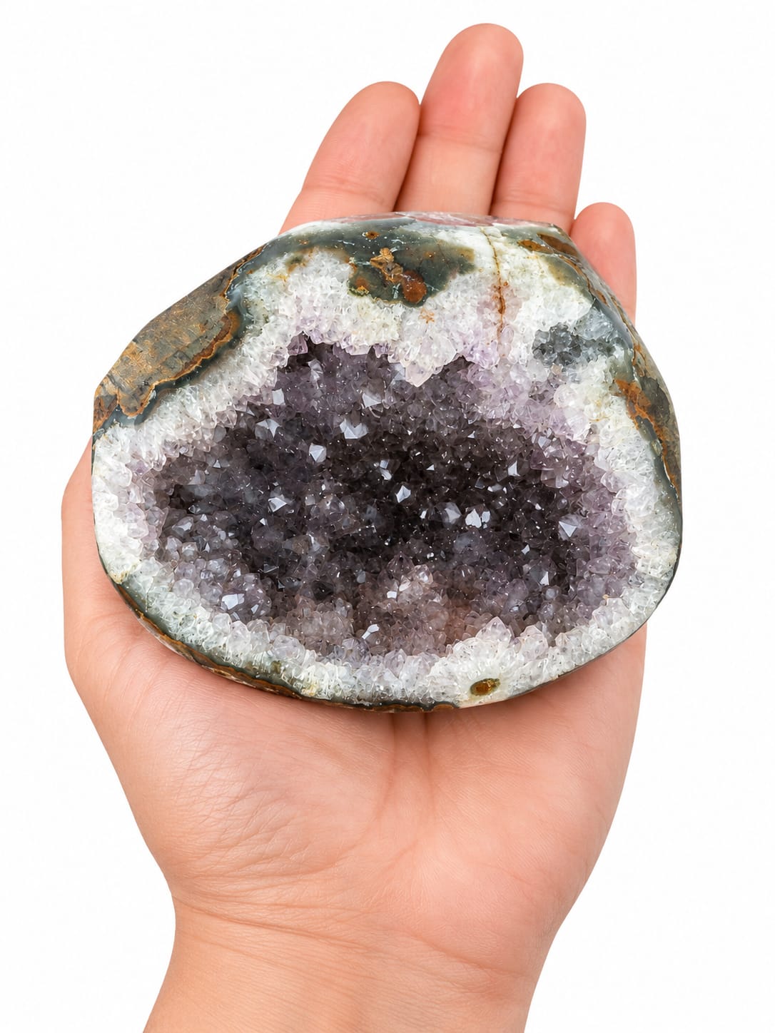 Geoda de amatista con inclusiones de agata musgosa