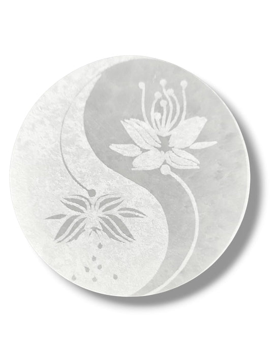 Placa de Selenita Yin Yang para limpiar y recargar minerales.