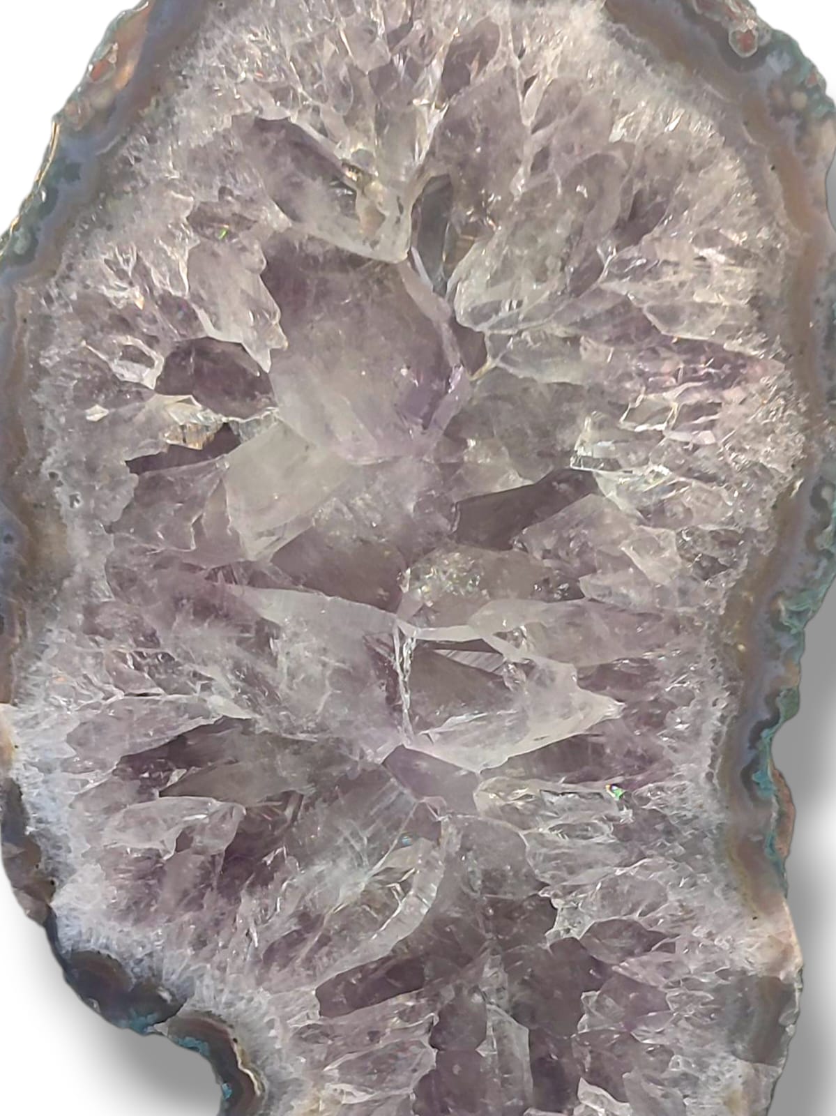 pieza de amatista para limpieza del hogar y purificación del ambiente