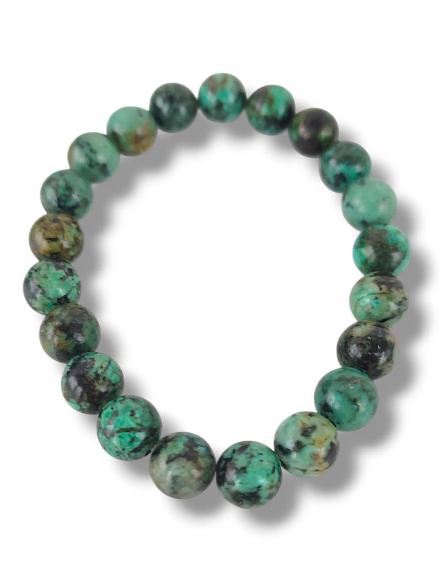 Primer plano de cuentas de turquesa verde 8mm – joyería energética para bienestar espiritual