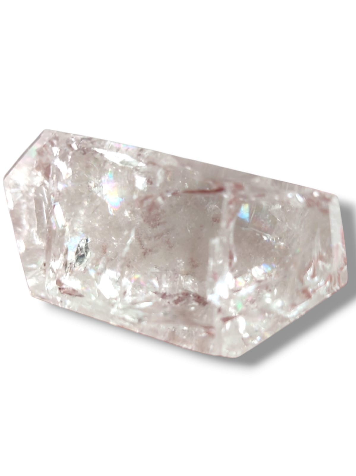 cuarzo hielo arcoíris en punta para elevar la vibración del terapeuta de reiki