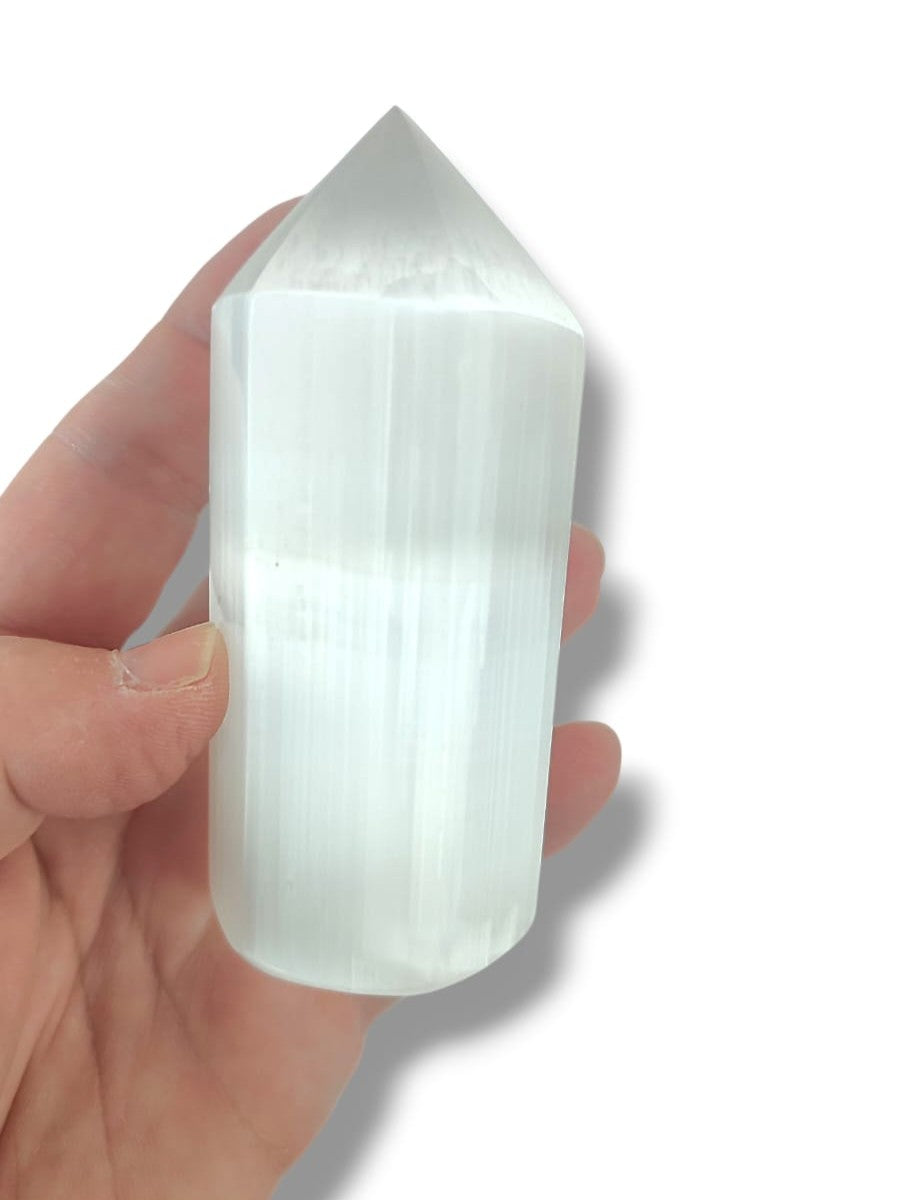selenita en forma de punta para Reiki y meditación para limpiar el aura