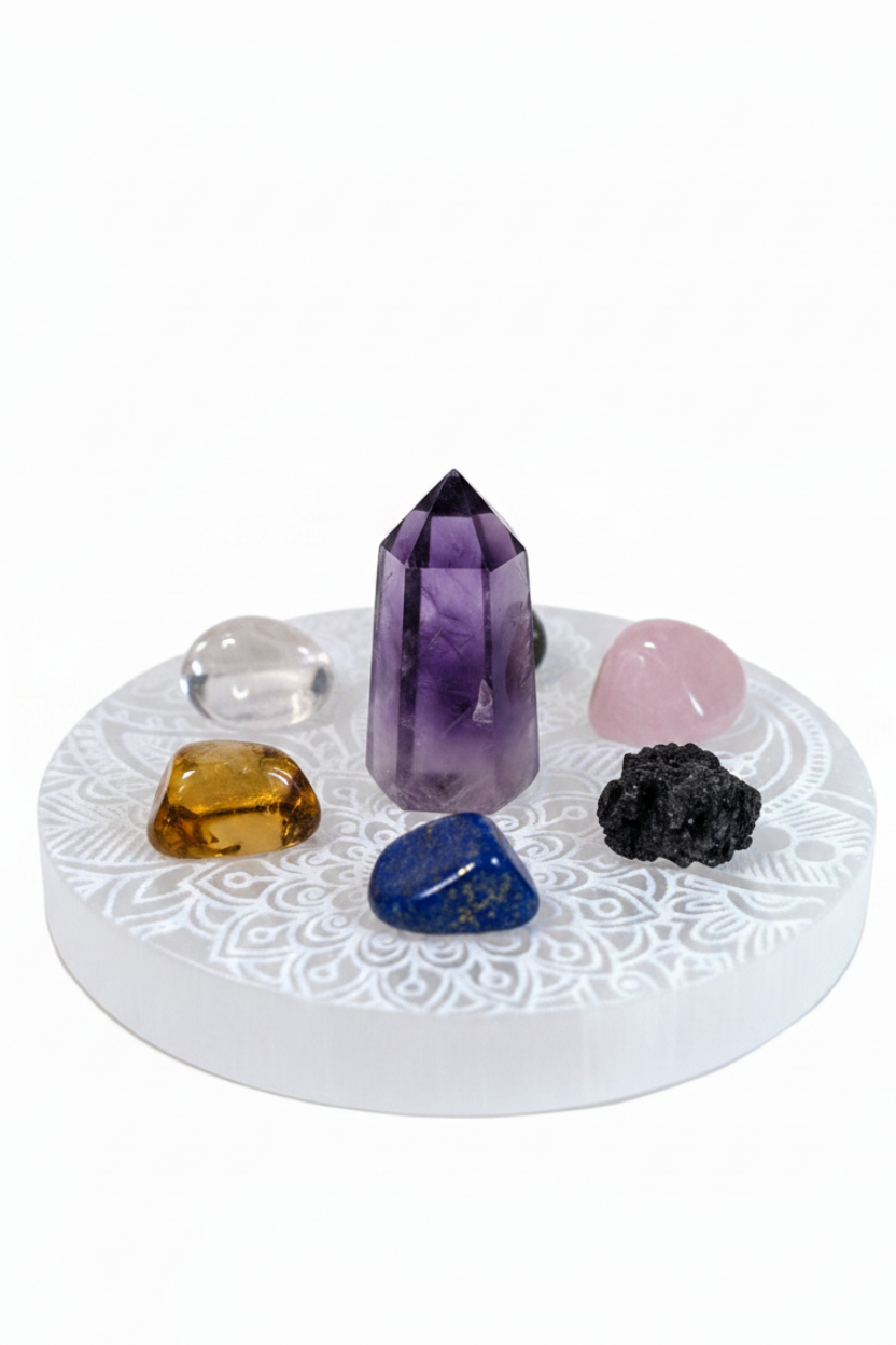Placa selenita mandala con punta de amatista y 6 minerales de colores
